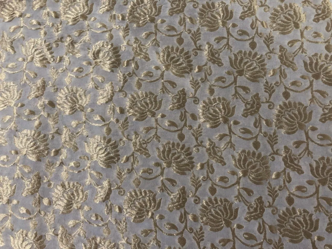 100% Silk Brocade fabric available in 3 colors white ivory and silver /white ivory and gold/white ivory and white gold BRO932[1/2/3]