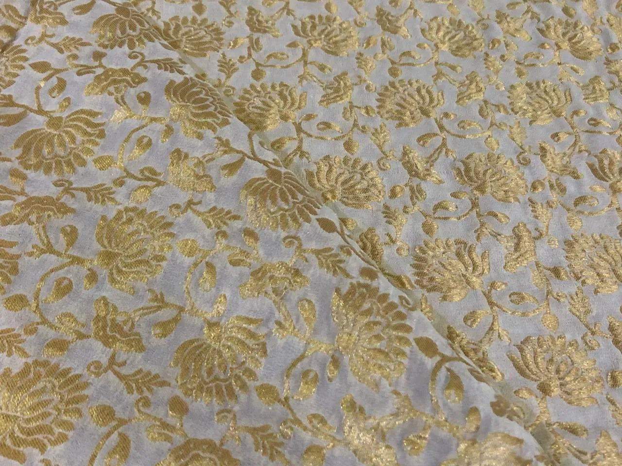 100% Silk Brocade fabric available in 3 colors white ivory and silver /white ivory and gold/white ivory and white gold BRO932[1/2/3]