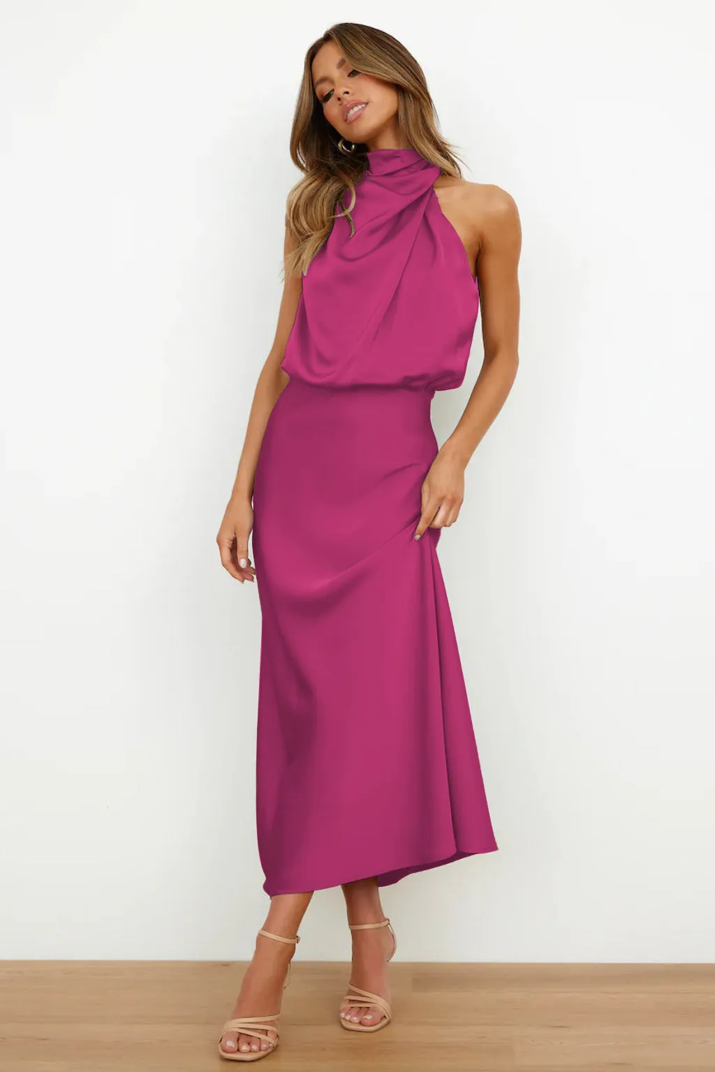 Celest I Long dress with halter neck