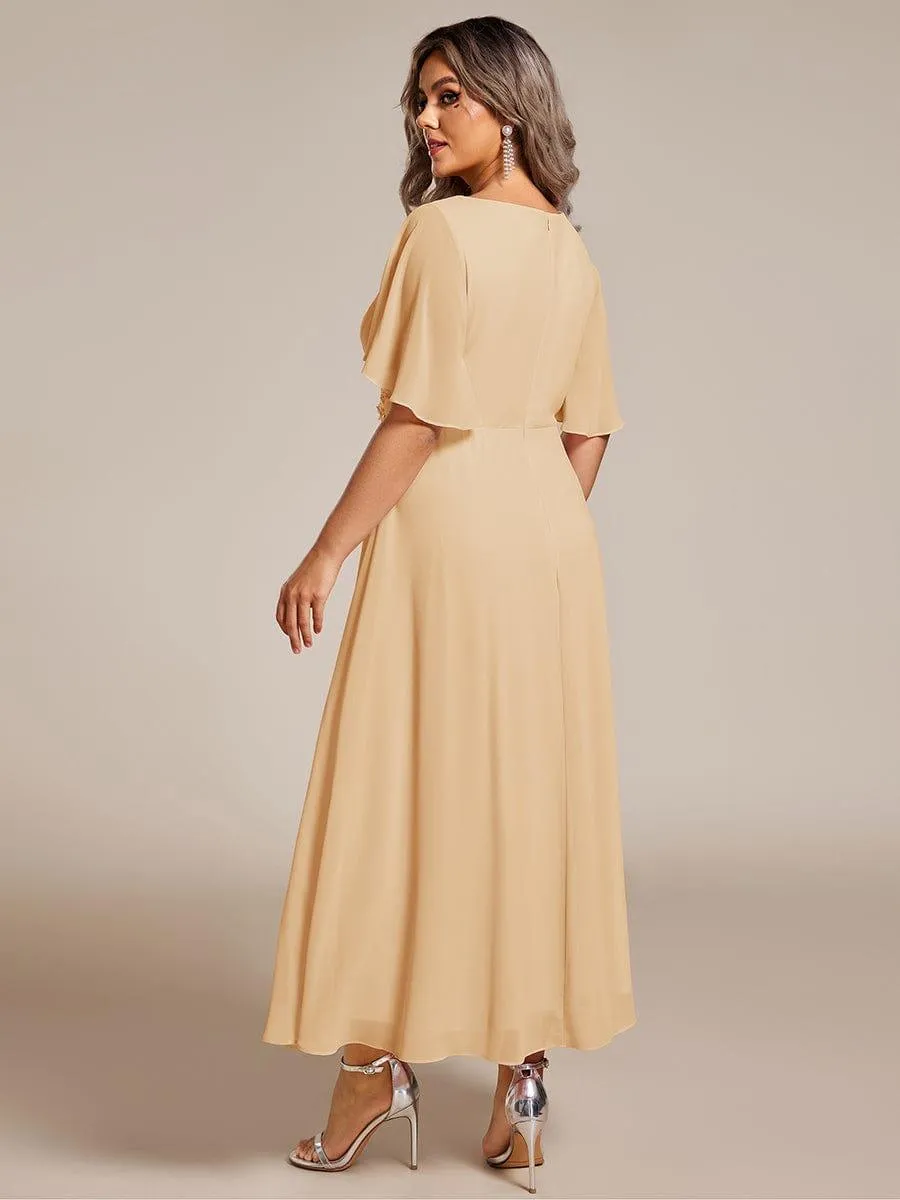 Short Sleeve V Neck Knee Length Mother of the Bride Dress