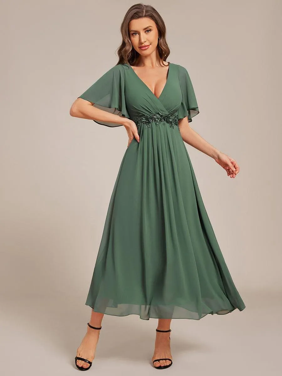 Short Sleeve V Neck Knee Length Mother of the Bride Dress