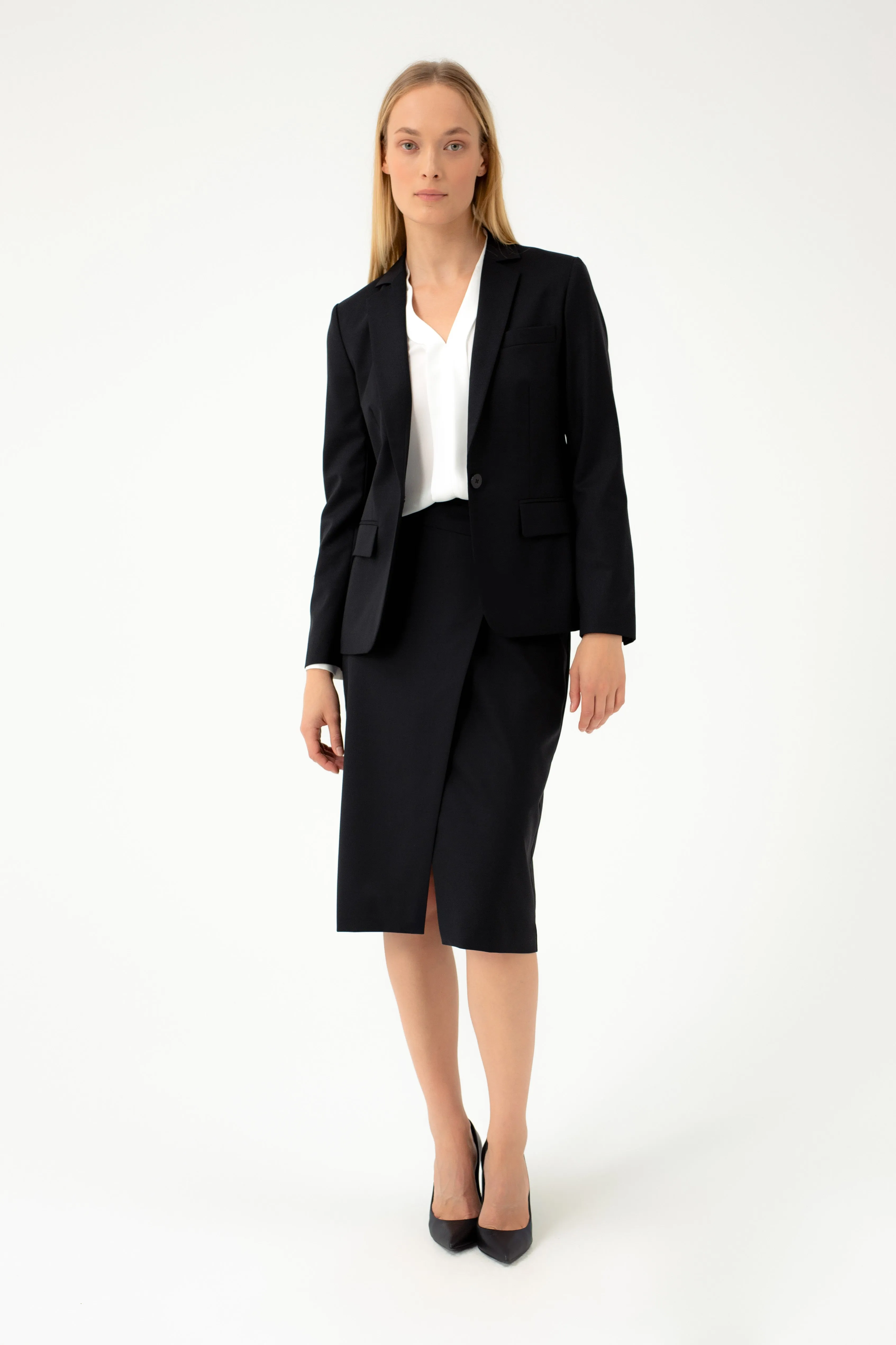 SINGLE BREASTED FITTED SUIT JACKET