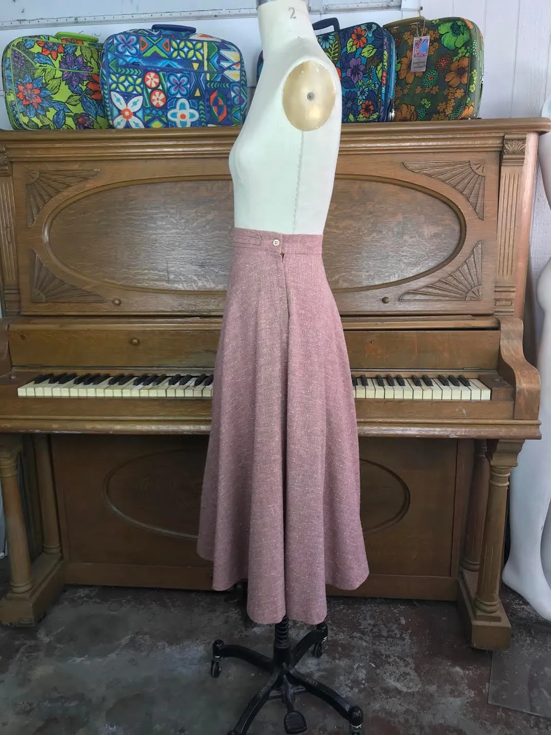 Vintage 60s 70s 1970s Red Burgundy Wool blend High Waisted Full Circle Skirt Size 3 XS