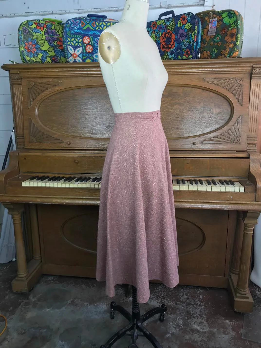 Vintage 60s 70s 1970s Red Burgundy Wool blend High Waisted Full Circle Skirt Size 3 XS