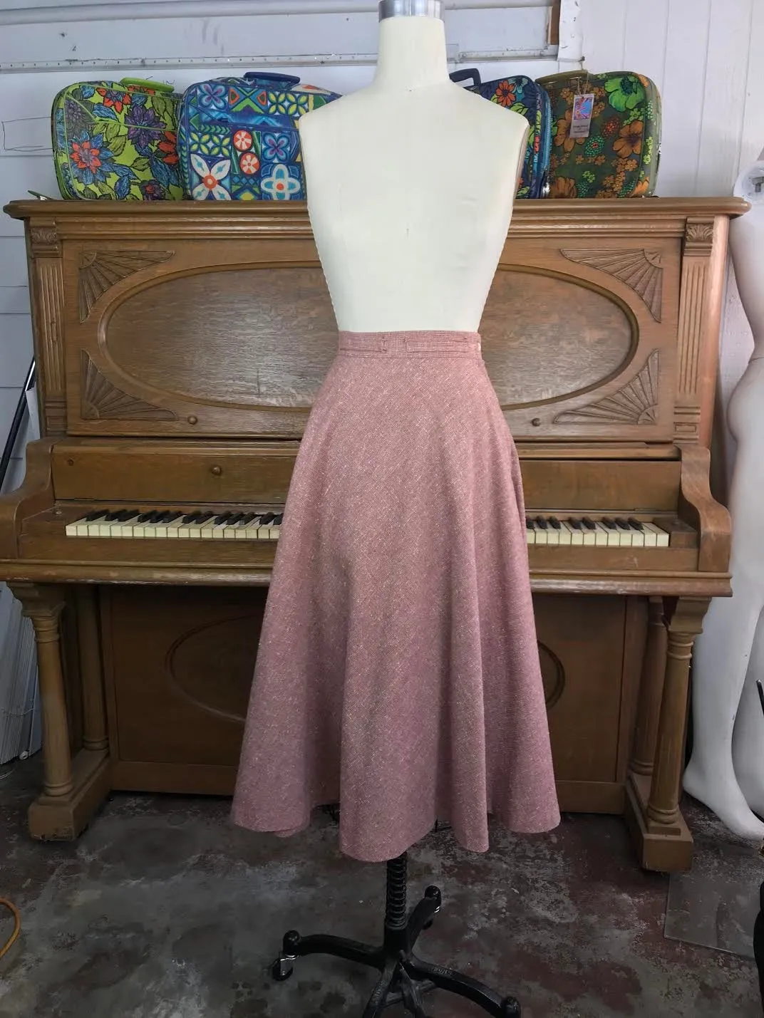 Vintage 60s 70s 1970s Red Burgundy Wool blend High Waisted Full Circle Skirt Size 3 XS